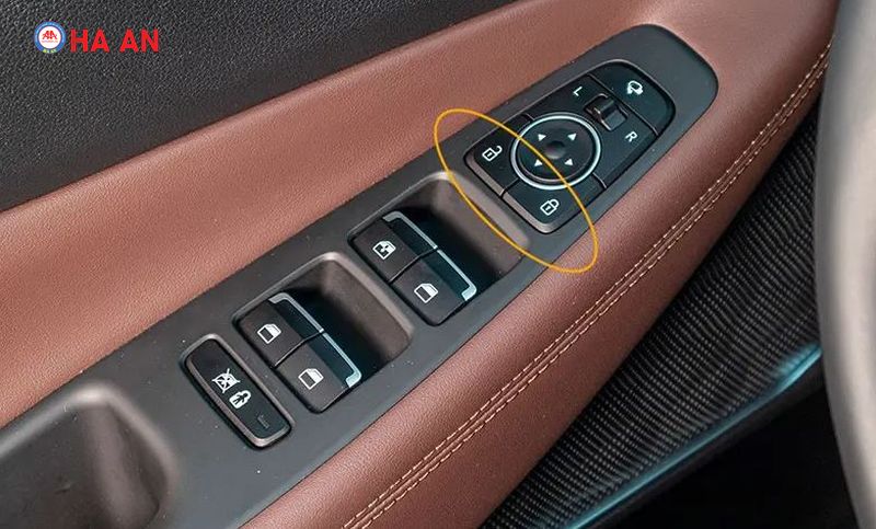 Các nút chức năng trên xe ô tô - Bật tắt khóa cửa kính điện